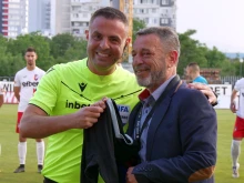 Никола Попов идва на "Лаута", неопитен съдия свири на Ботев