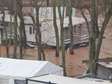 Къмпинг "Арапя" е под вода