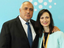 Мария Габриел бе избрана за председател на ЕНП Жени