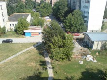 Неописуема воня на свински тор и фекалии се носи из "Тракия"