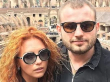 Жестоко убийство: Съпрузи са открити като "каменни плочи"