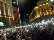 Нови протести срещу властта