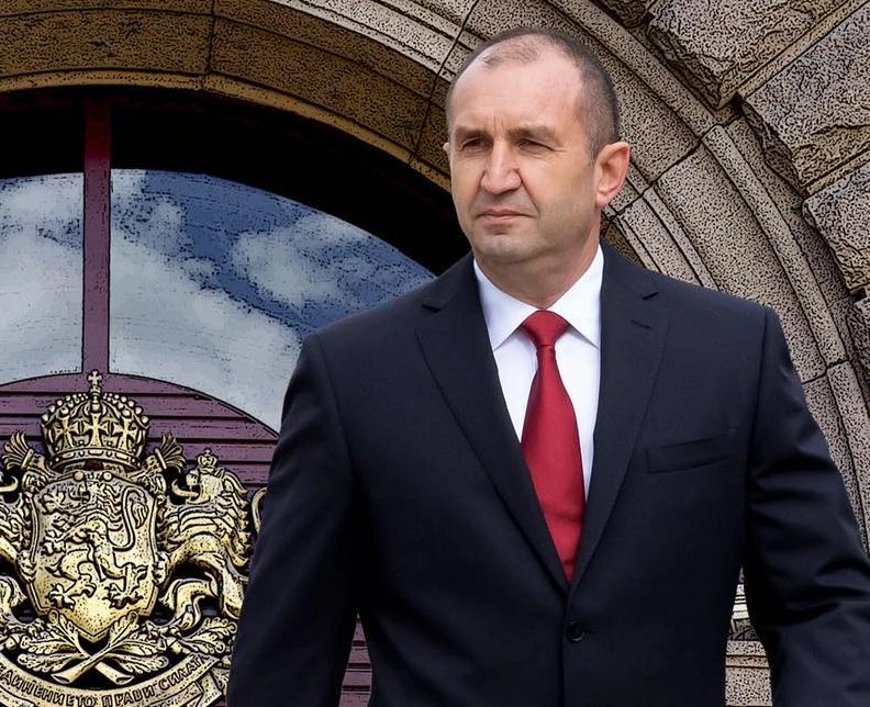 Политолог: Възможно е новогодишното обръщение да не бъде направено от Румен Радев