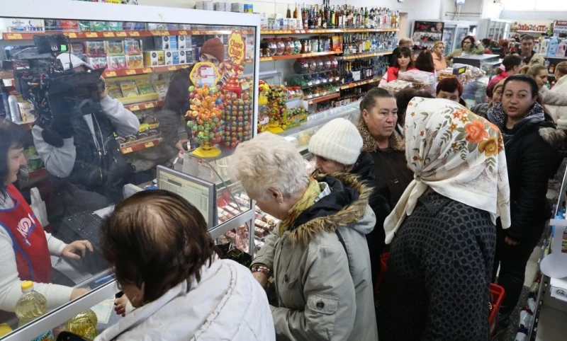 Шефът на народните магазини: При нас просто е по-евтино