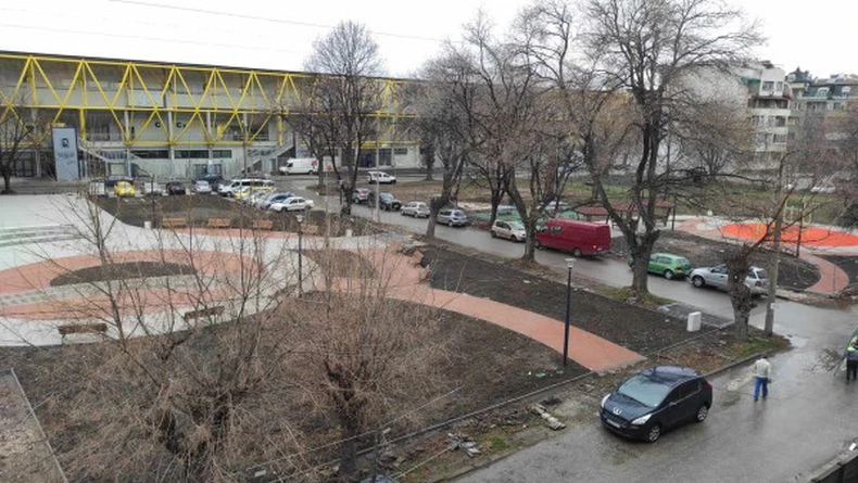 Обновяват цялото каре около стадион "Христо Ботев"