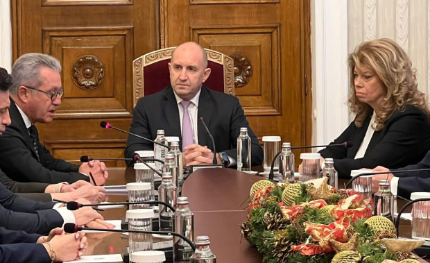 "ДПС - Ново начало" отиде на консултации при президента Радев