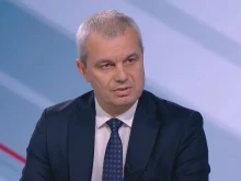 Костадинов обвини управляващите в системна корупция