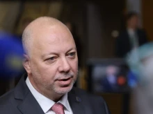 Желязков: Нека президентът да коментира активните си действия