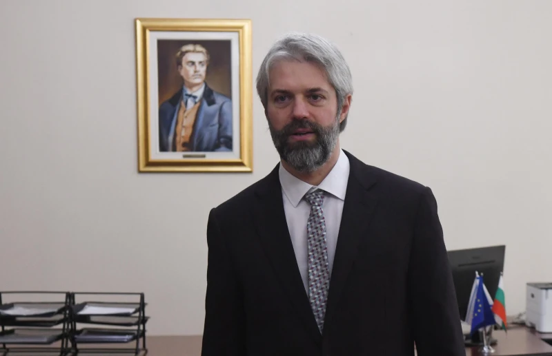 ПП-ДБ: Отново се опитват да отстранят Коцев! КПК заяви, че не извършва такива действия