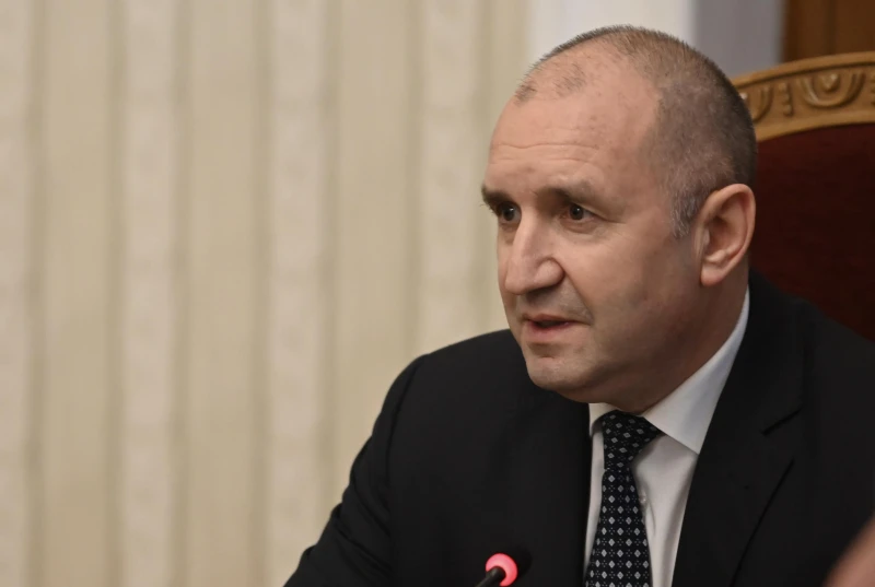 Край на консултациите при президента: Разговорите приключват с "Величие"