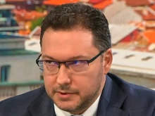 Даниел Митов: На Божанов му се натрупаха доста компоти във Фейсбук