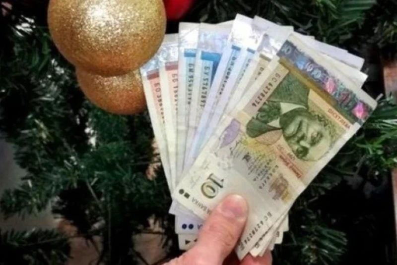 Проучване показа колко е средният размер на коледните бонуси за служители