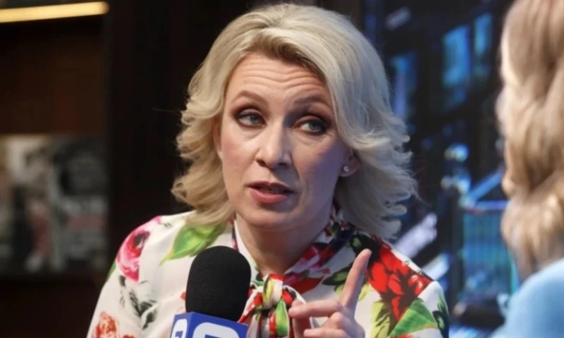 Захарова: Германия няма пари за коледни елхи заради политиката си срещу Русия