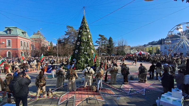 Коледарски наричания за пълни бани и хотели в Кюстендил
