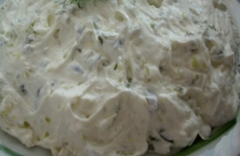 Вкусът на една епоха: Млечната салата на Пловдив
