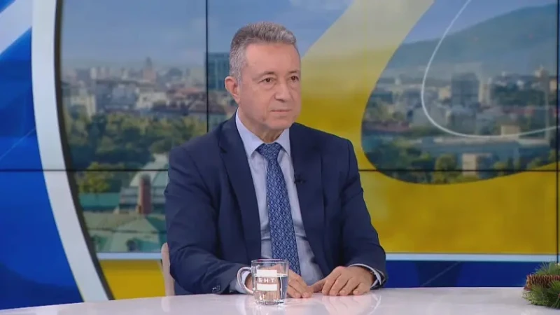 Конституционен съдия: Системата формално е демократична, но по същество е олигархична