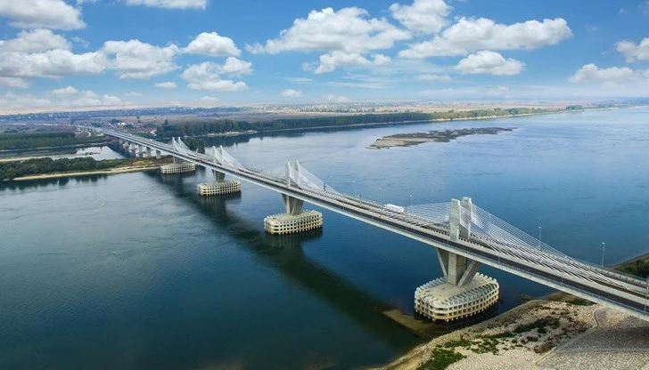 Как се промени тежкотоварният трафик на "Дунав мост 2" след влизането в Шенген