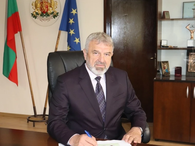 Драгомир Драганов: 31 декември 2025 година и 1 януари 2026 година не са просто две поредни дати, а един общ път на надграждане и развитие за област Русе