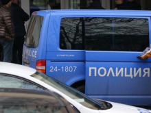 Кървава Нова година: Мъж уби брат си с брадва, рани племеника си
