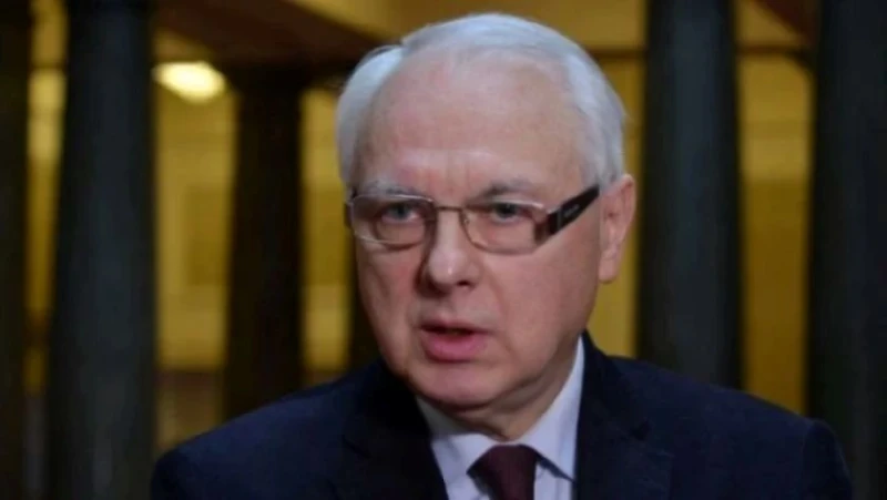 Велизар Енчев: Какво ли ни чака, ако Тръмп облече военна униформа?