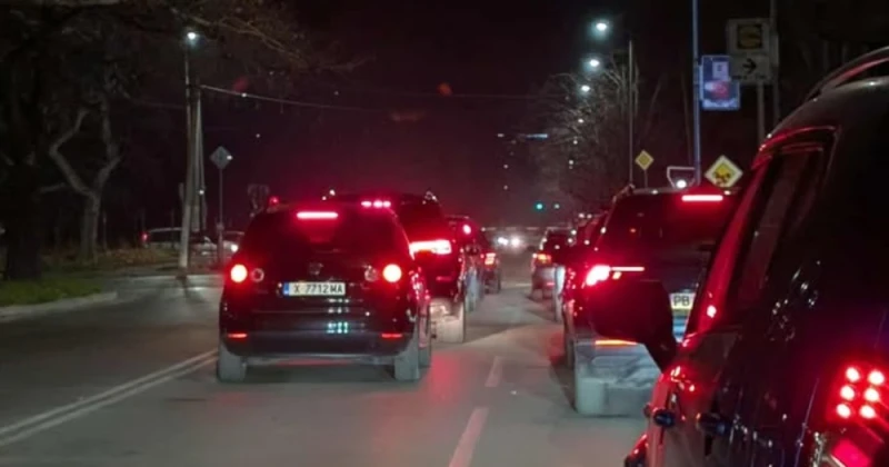 Отново хаос на жп прелезите в Пловдив