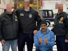Ново видео, съпроводено със снимки, показва Мадуро с белезници в американски плен