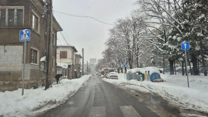 Зимна обстановка и ремонти затрудняват движението около Русе