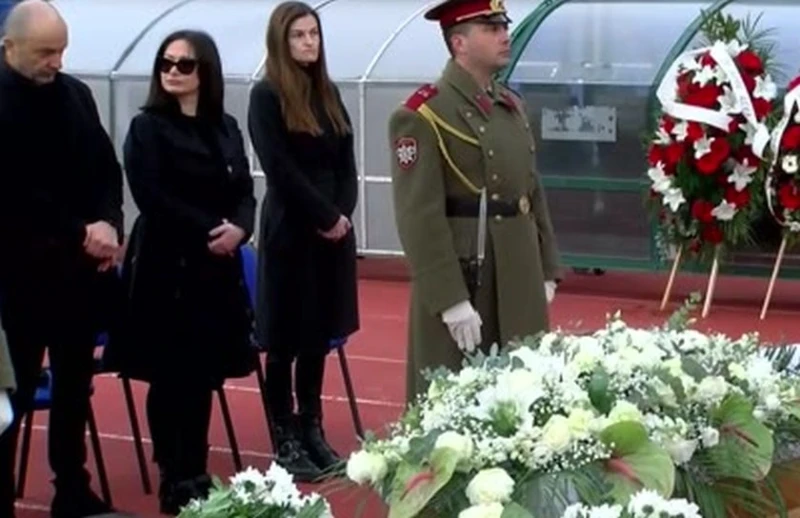 Започна поклонението пред Димитър Пенев