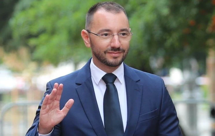 Сиромахов: Кариерата на Антон Хекимян е безспорно доказателство, че леденото хоро носи кяр