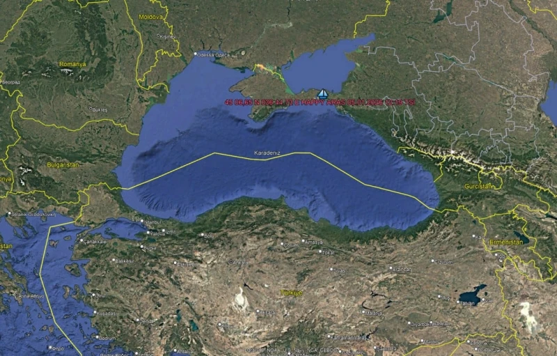 Турски кораб заседна в Черно море близо до Крим, екипажът е евакуиран 