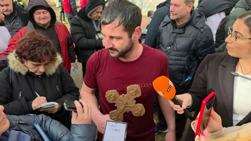 38-годишният Иван Омбашиев извади кръста в Благоевград