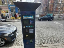 Паркоматите за "синя зона" в Пловдив вече приемат само евро