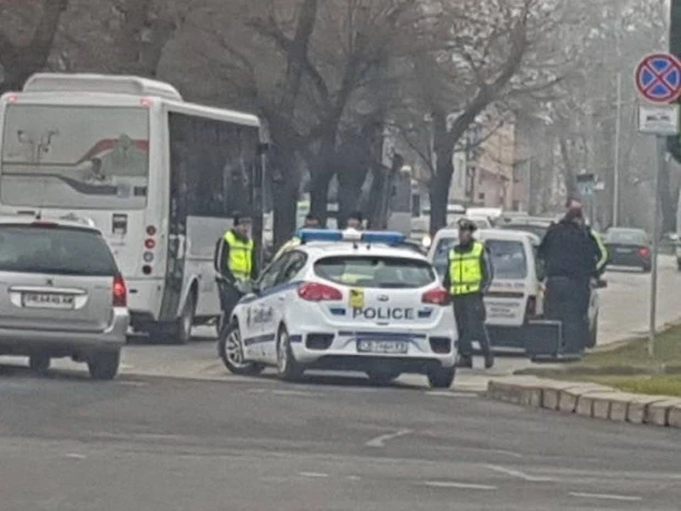 Читател: Това е безобразие