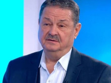 Проф. Рачев: Очакват ни дъжд, сняг, поледици, силен вятър и рязко понижение на температурите