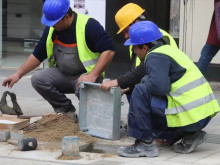 Ще "внасяме" по-лесно работници от трети страни