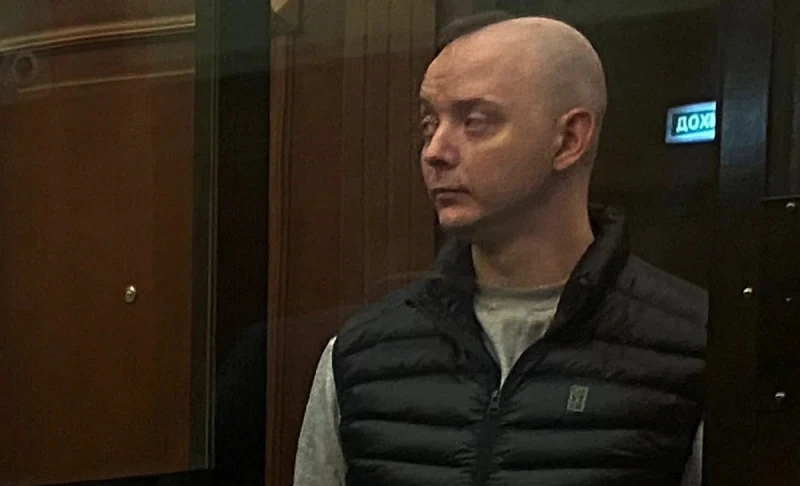Руският опозиционен журналист Иван Сафронов е намерен мъртъв в Париж, подозират "Руския синдром"
