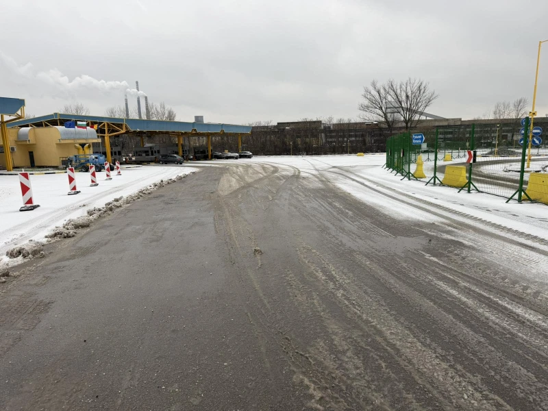 Обстановката в Русенско се нормализира след силния снеговалеж и ураганния вятър