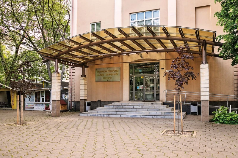 КЗП разяснява пред студенти от ПУ дейността си във връзка с еврото
