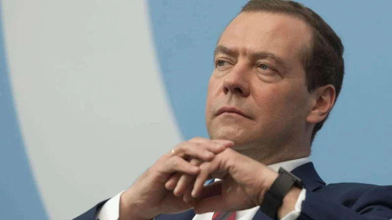 Медведев: Ако западни войски бъдат разположи в Украйна, Русия ще ги ''запознае'' с ''Орешник''