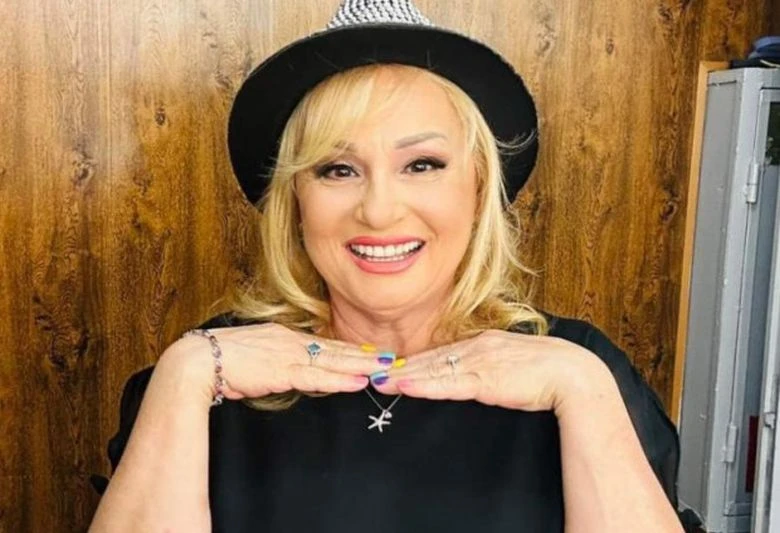 Любимата певица на цяла България днес става на 63!