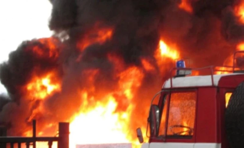 Пожар избухна във варненски хотел, сградата е била в процес на ремонт