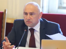 Банкер: Не е нормално със 100 лева да си купувате кибрит, за да ви върнат в евро