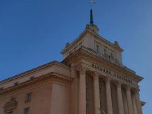 Депутатите се връщат в парламента след ваканцията