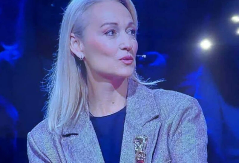 Зрителите останаха очаровани от новия външен вид на Неве, сравниха я с Мерил Стрийп