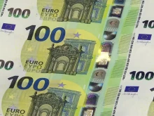 Платиха с фалшива банкнота от 100 евро на доставчик на храна
