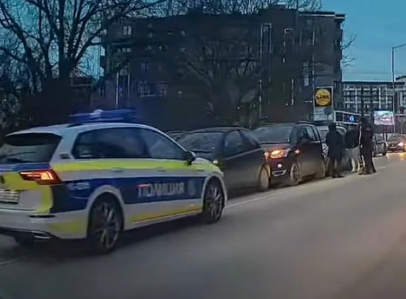 Тежко утро в Пловдив - верижна катастрофа с 4 коли