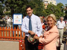 Райна Петрова и Иван Тотев откриха обновен подлез и детска площадка