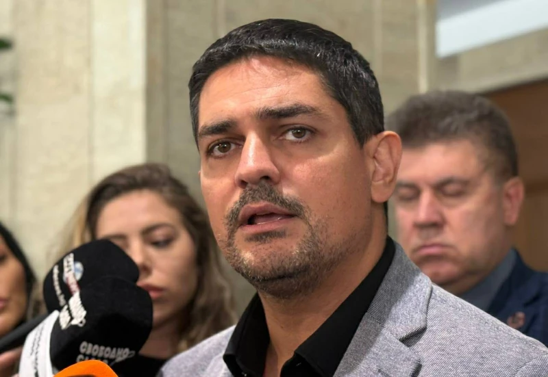 Радостин Василев: Време е за мъже
