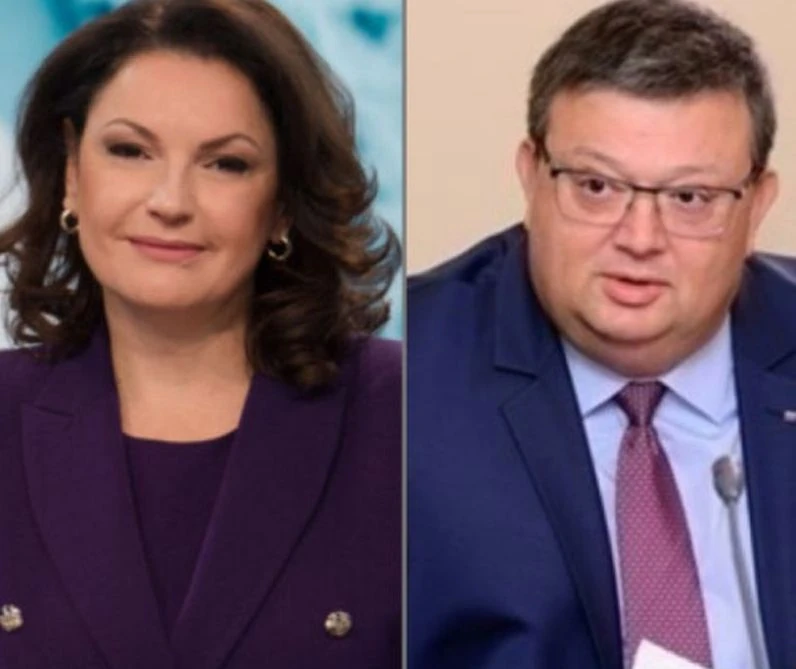 Ани Салич с издайнически пръстен на лявата ръка