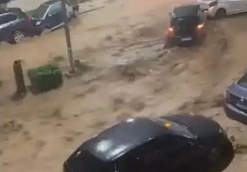 Лошото време в Гърция продължава